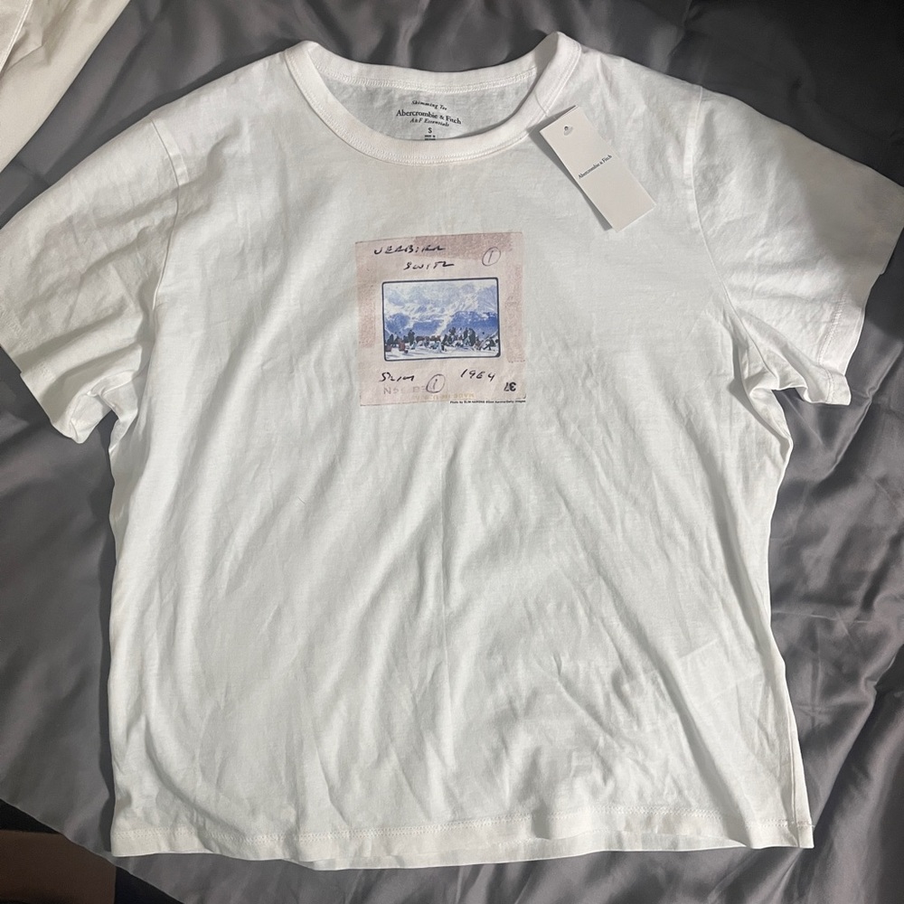 Abercrombie & Fitch White Graphic Tee